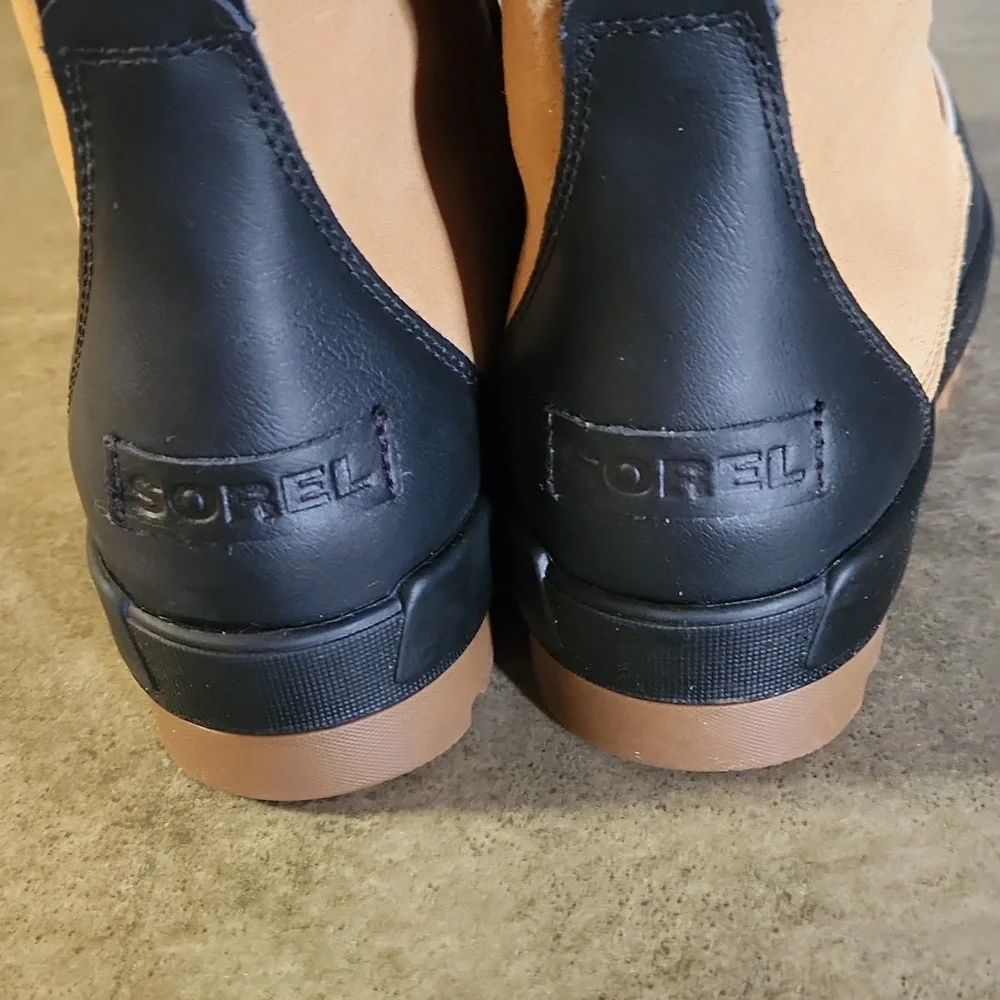 Sorel waterproof boots - Picture 7 of 9